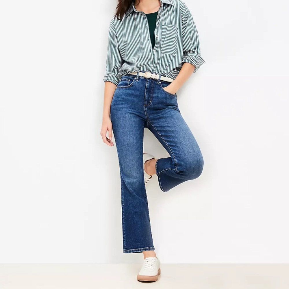 NWT LOFT High Waist Flare Crop Raw Hem size 14/32